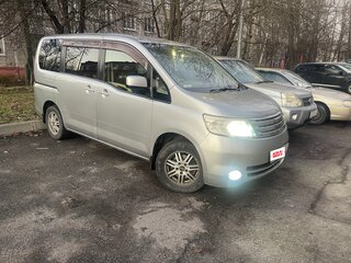 2007 Nissan Serena III (C25), серый, 900000 рублей, вид 4