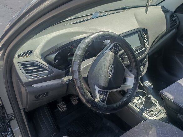 2019 Lada (ВАЗ) Vesta I, серый, 1300000 рублей - вид 4