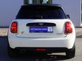 2021 Mini Hatch Cooper III (F55/F56) Рестайлинг 2, белый, 2580000 рублей - вид 4
