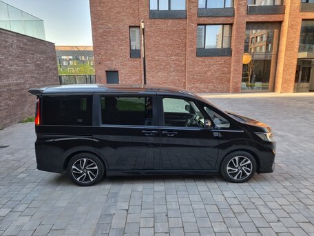 2021 Honda Stepwgn Spada V Рестайлинг, чёрный, 3290000 рублей, вид 5