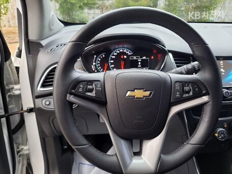 2022 Chevrolet Trax I Рестайлинг, белый, 965000 рублей, вид 5