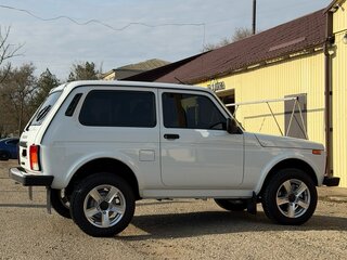 2024 Lada (ВАЗ) Niva Legend I, белый, 1020000 рублей, вид 2