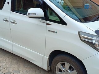 2012 Toyota Alphard II, белый, 2100000 рублей, вид 2