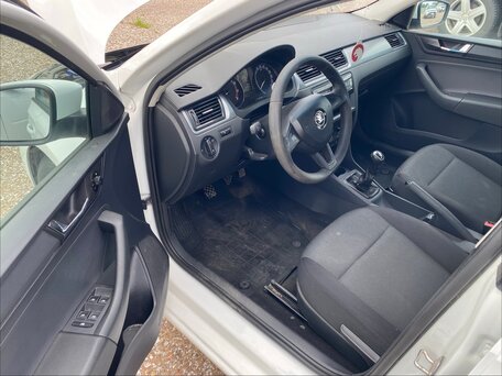 2018 Skoda Rapid I Рестайлинг, белый, 801000 рублей, вид 5