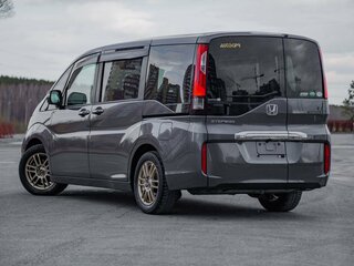 2015 Honda Stepwgn V, серый, 1939000 рублей, вид 3