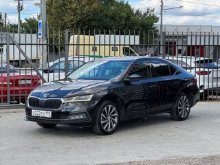 2022 Skoda Octavia IV (A8), чёрный, 2899000 рублей, вид 3