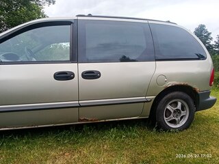 1999 Dodge Caravan III, зелёный, 170000 рублей, вид 3