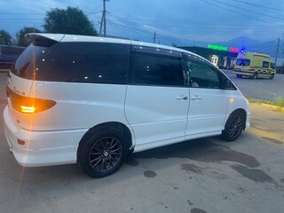 2004 Toyota Estima II Рестайлинг, белый, 950000 рублей, вид 2