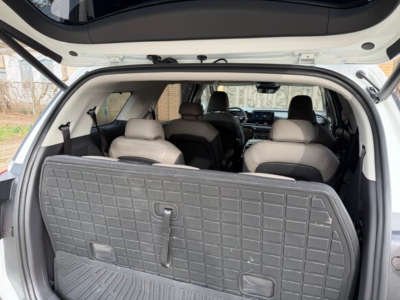 2025 Kia Carnival IV Рестайлинг, белый, 5800000 рублей - вид 35