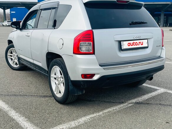 2012 Jeep Compass I Рестайлинг, серебристый - вид 5