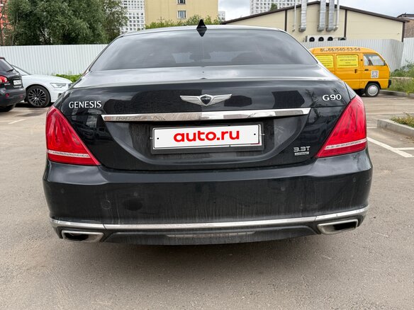 2017 Genesis G90 I, чёрный, 2800000 рублей - вид 2