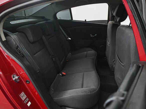 2011 Renault Fluence I, красный - вид 6