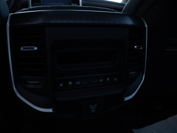 2026 Ram 1500 Crew Cab V Рестайлинг, чёрный, 10100000 рублей - вид 25