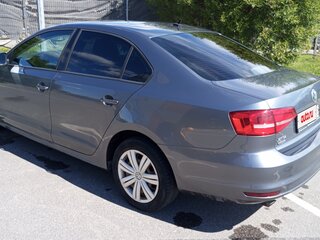 2015 Volkswagen Jetta VI Рестайлинг, серый, 880000 рублей, вид 3