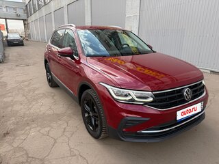 2021 Volkswagen Tiguan II Рестайлинг, красный, 2900000 рублей, вид 4
