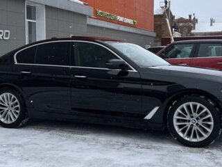 2018 BMW 5 серии 520d xDrive VII (G30/G31/G38), чёрный, 3280000 рублей, вид 2
