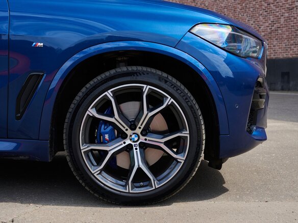 2021 BMW X5 40i IV (G05/G18), синий, 8188888 рублей - вид 15