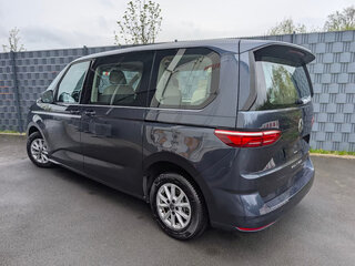 2022 Volkswagen Multivan T7, синий, 3746483 рублей, вид 2