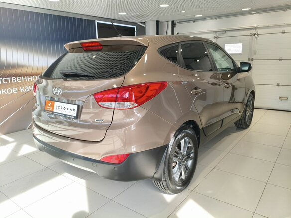 2015 Hyundai ix35 I Рестайлинг, бежевый - вид 4