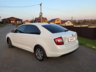2018 Skoda Rapid I Рестайлинг, белый, 1300000 рублей, вид 3