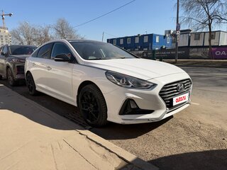 2019 Hyundai Sonata VII (LF) Рестайлинг, белый, 1070000 рублей, вид 1