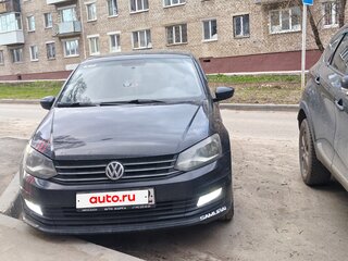 2017 Volkswagen Polo V Рестайлинг, чёрный, 700000 рублей, вид 1