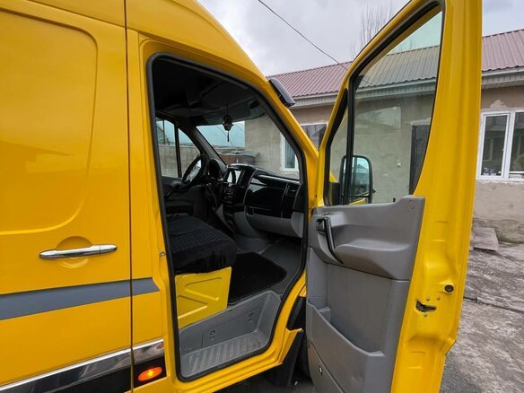 2008 Mercedes-Benz Sprinter, жёлтый, 1800000 рублей - вид 33
