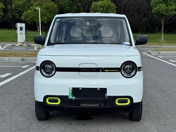 2025 Geely Panda I Рестайлинг, белый - вид 1