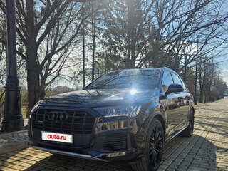 2020 Audi Q7 45 TDI II (4M) Рестайлинг, чёрный, 5300000 рублей, вид 4