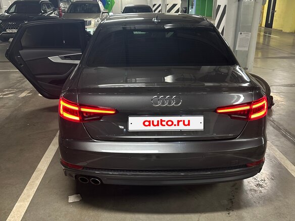 2017 Audi A4 V (B9), серый, 3400000 рублей - вид 2