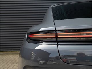 2026 Porsche Panamera GTS III, серый, 27500000 рублей, вид 4