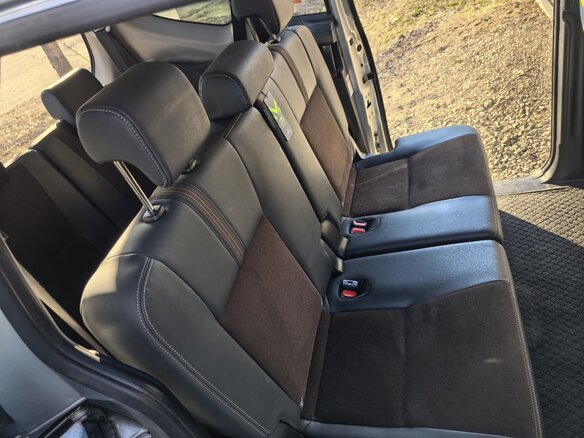 2018 Toyota Sienta II, серый, 1500000 рублей - вид 14