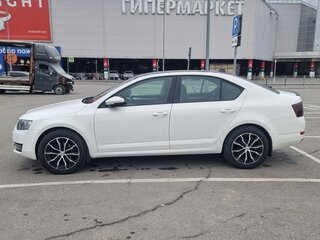 2013 Skoda Octavia III (A7), белый, 1350000 рублей, вид 3