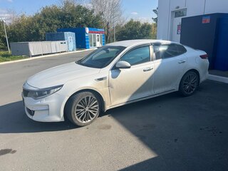 2018 Kia Optima IV Рестайлинг, белый, 1350000 рублей, вид 4