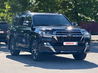 2020 Toyota Land Cruiser 200 Series Рестайлинг 2, чёрный, 8000000 рублей, вид 2