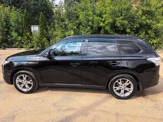 2014 Mitsubishi Outlander III, чёрный, 1450000 рублей, вид 4