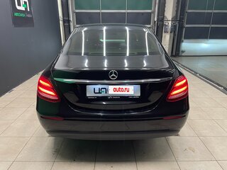 2016 Mercedes-Benz E-Класс 200 V (W213, S213, C238), чёрный, 2300000 рублей, вид 5