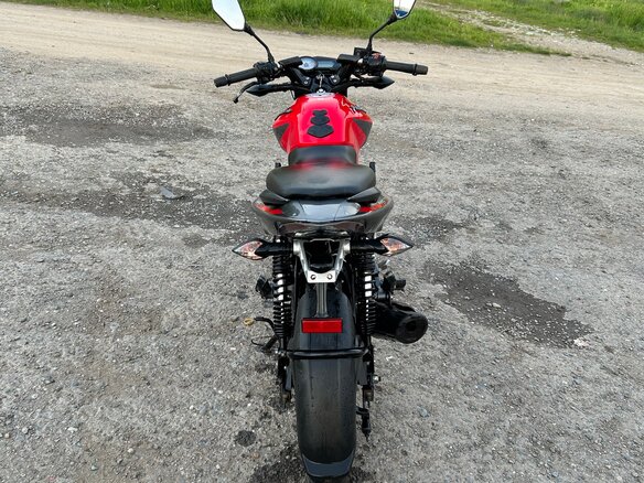 2021 Bajaj Pulsar NS 125, красный, 90000 рублей - вид 3