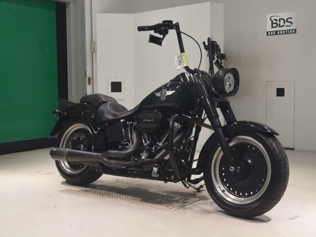 2017 Harley-Davidson Fat Bob, чёрный, 1032000 рублей, вид 3