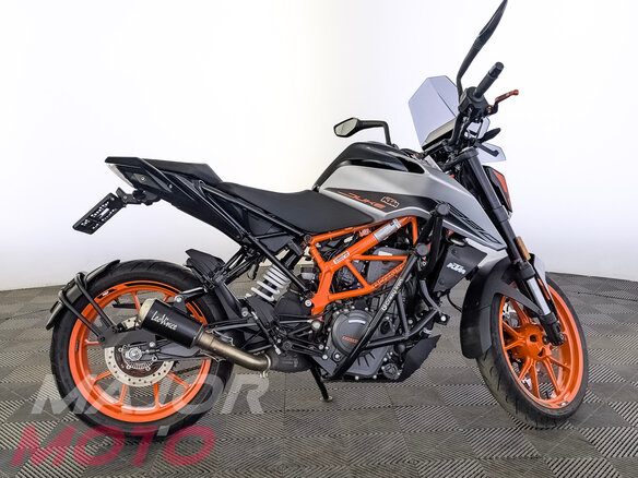 2022 KTM 390 Duke, чёрный