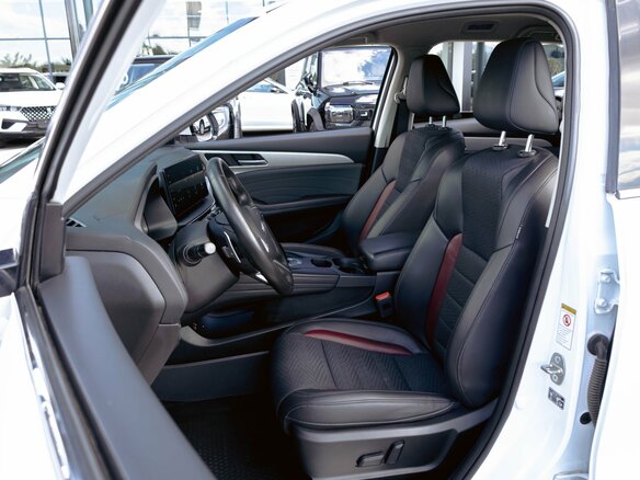 2023 Haval F7 I Рестайлинг, белый, 1695000 рублей - вид 12