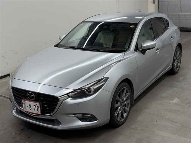 Открыть фотографии: Mazda Axela III Рестайлинг