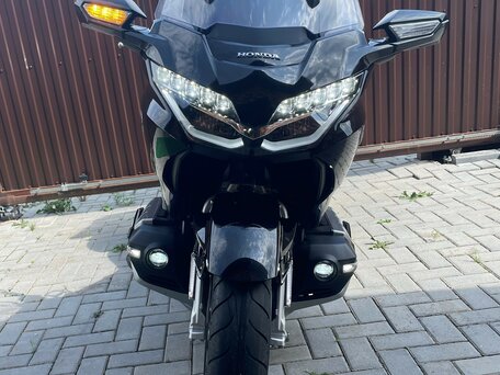 2018 Honda GL 1800 Gold Wing, чёрный, 2600000 рублей, вид 3