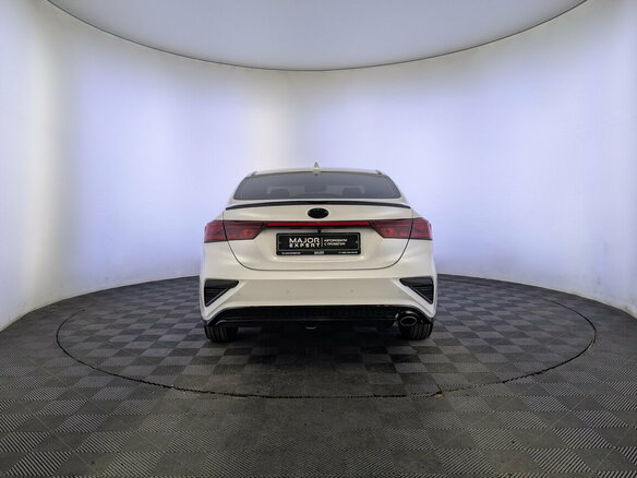 2020 Kia Cerato IV, серебристый, 1875000 рублей - вид 5