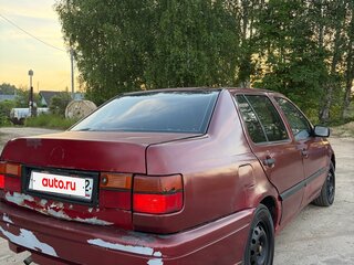 1992 Volkswagen Vento, пурпурный, 95000 рублей, вид 4