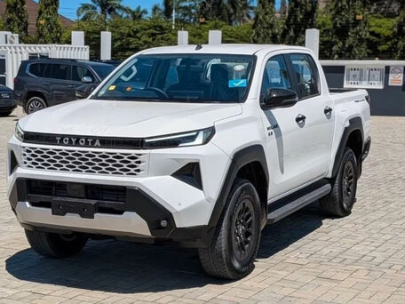 2026 Toyota Hilux IX, белый, 4741000 рублей, вид 1