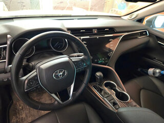 2019 Toyota Camry VIII (XV70), белый, 4000000 рублей, вид 5
