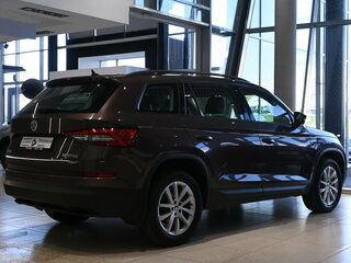 2018 Skoda Kodiaq I, коричневый, 2380000 рублей, вид 5