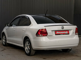 2013 Volkswagen Polo V, белый, 830000 рублей, вид 4
