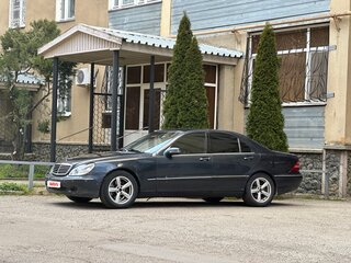 2000 Mercedes-Benz S-Класс 320 IV (W220), чёрный, 600000 рублей, вид 1